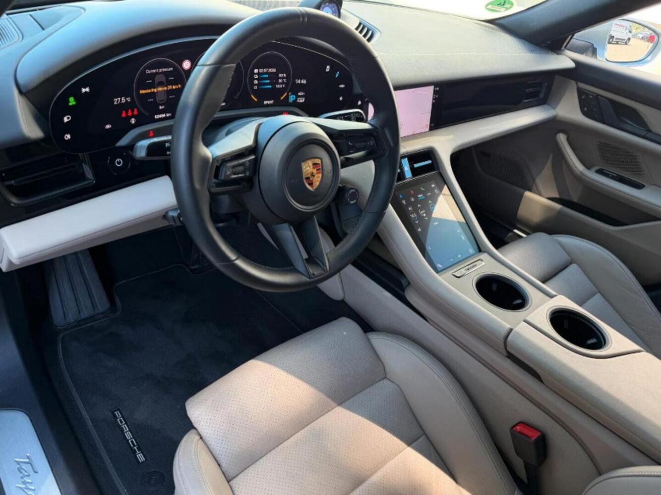 Porsche Taycan vaihtoauto