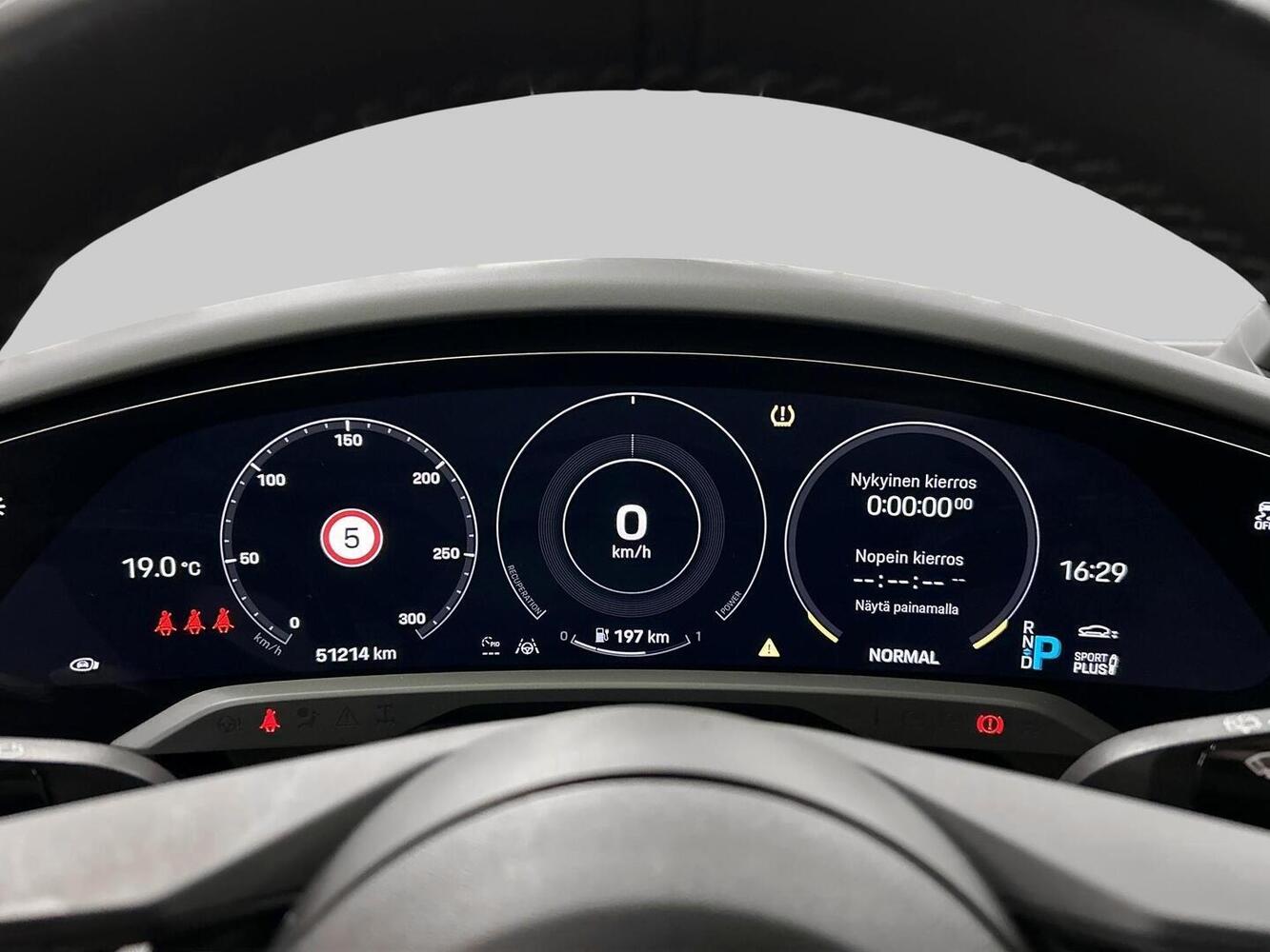 Porsche Taycan vaihtoauto