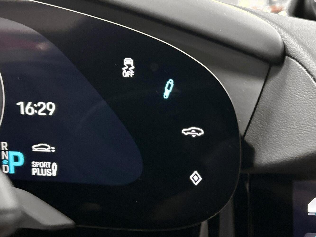 Porsche Taycan vaihtoauto