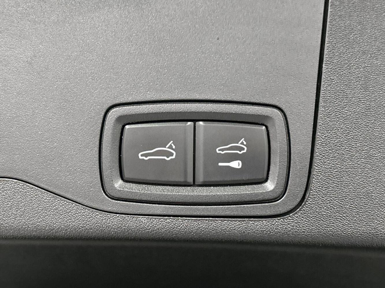 Porsche Taycan vaihtoauto