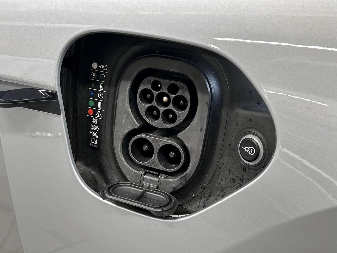 Porsche Taycan vaihtoauto