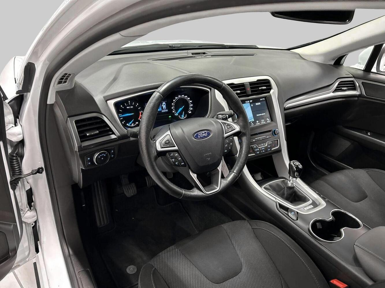 Ford Mondeo vaihtoauto