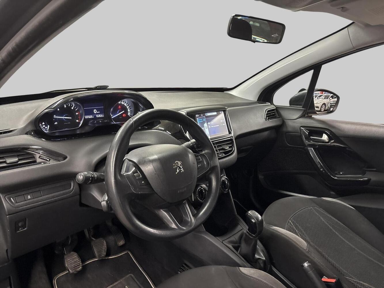 Peugeot 208 vaihtoauto