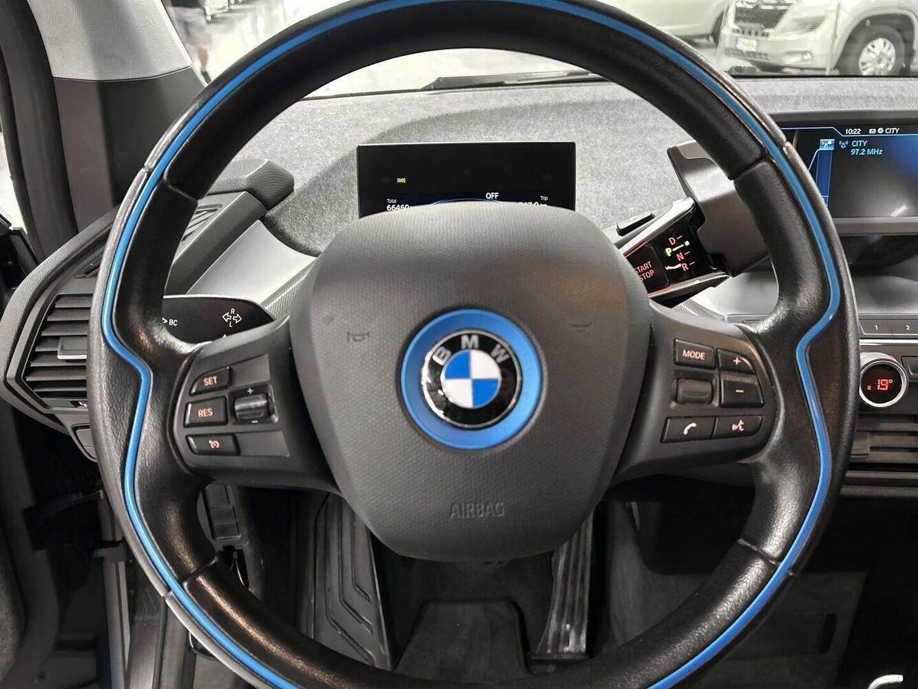 BMW i3s vaihtoauto