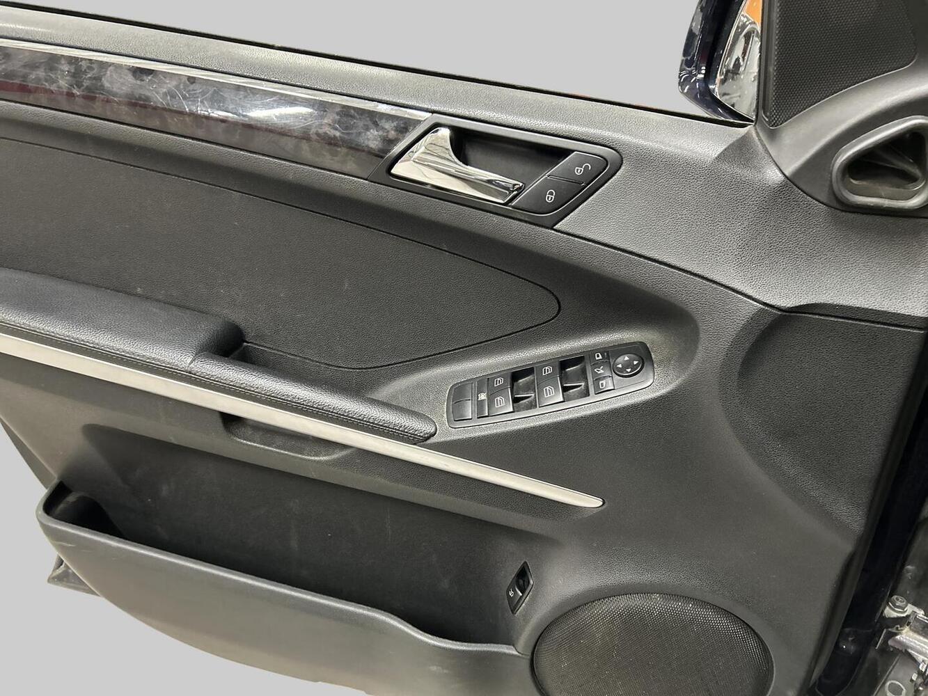 Mercedes-Benz ML vaihtoauto