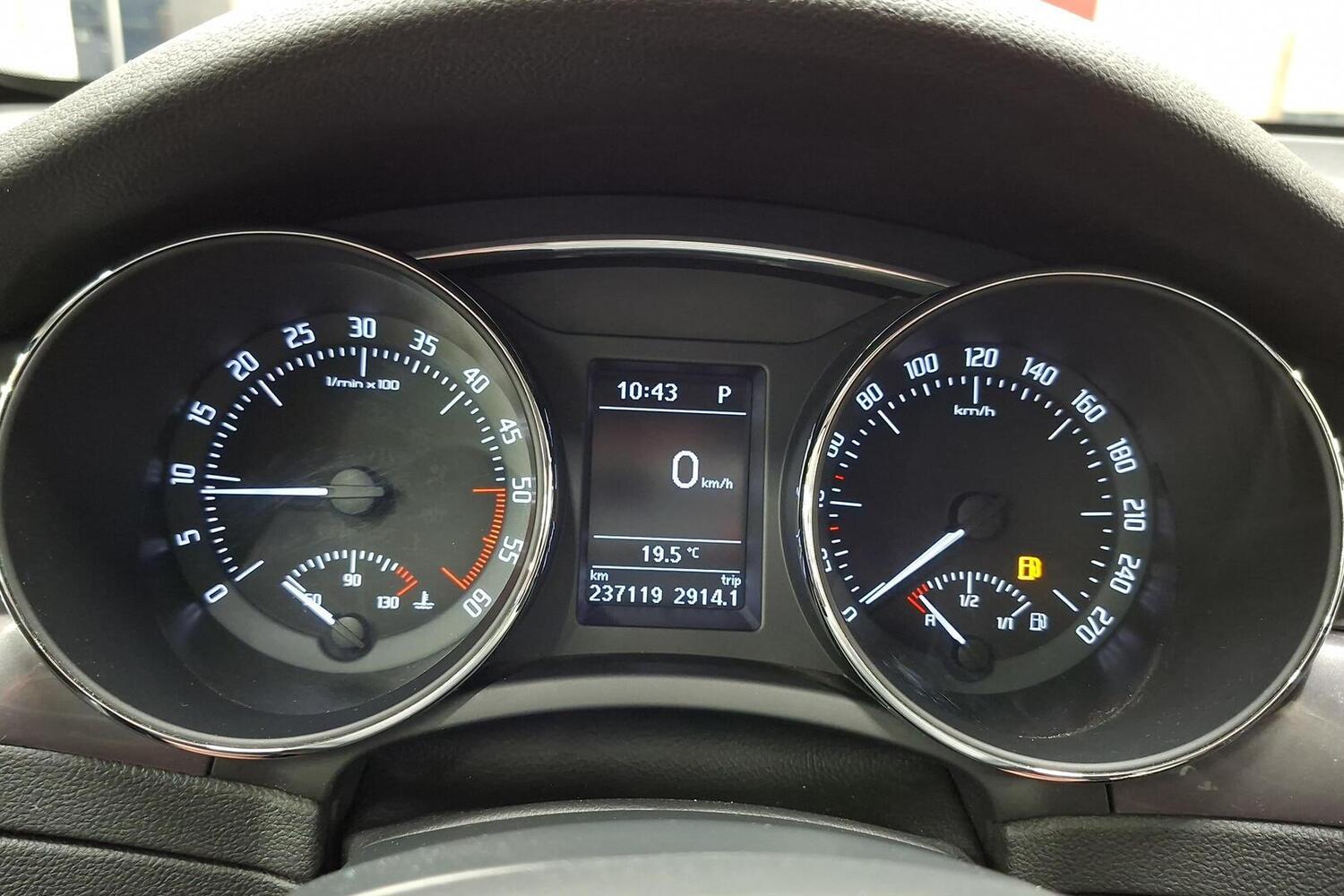 Skoda Superb vaihtoauto