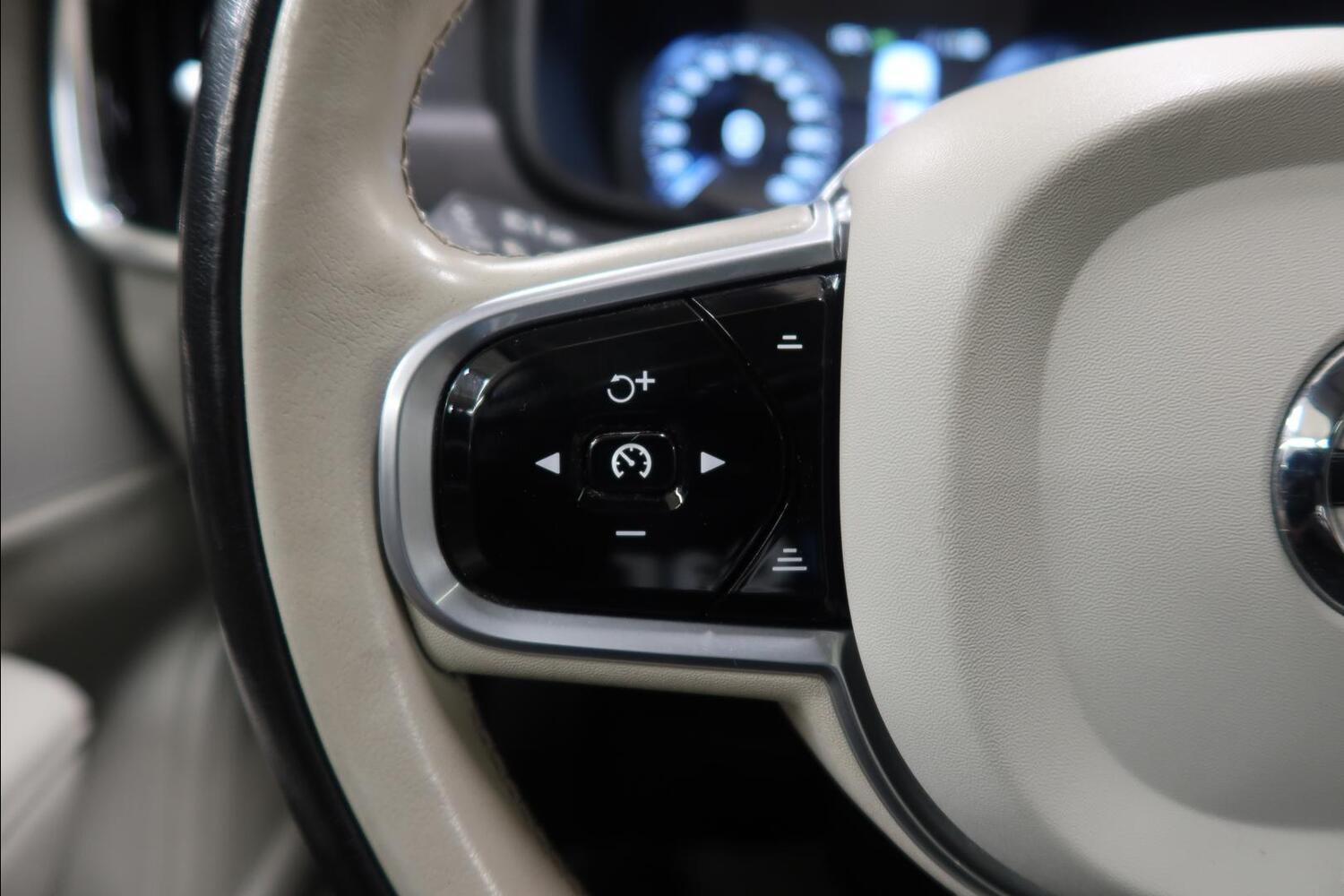 Volvo V90 Cross Country vaihtoauto