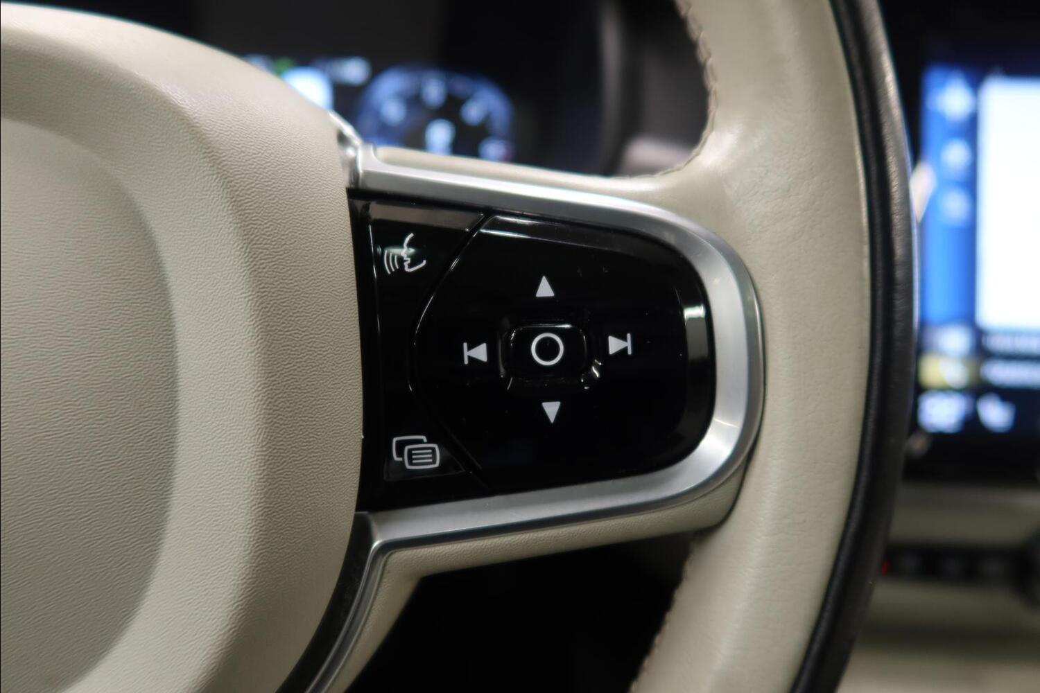 Volvo V90 Cross Country vaihtoauto