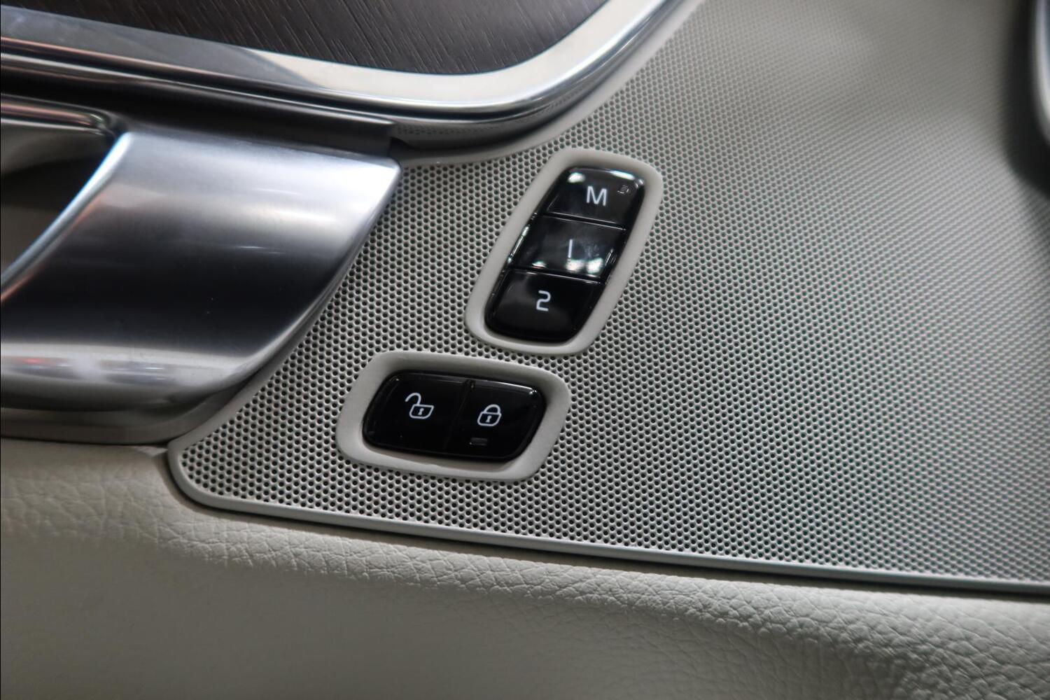 Volvo V90 Cross Country vaihtoauto