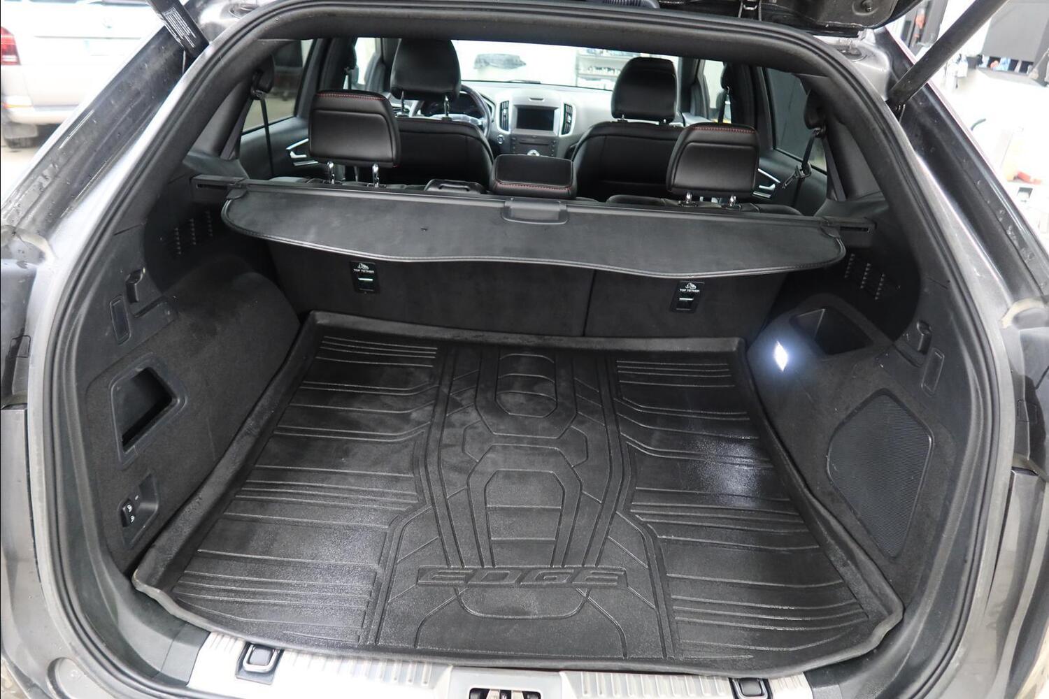 Ford Edge vaihtoauto