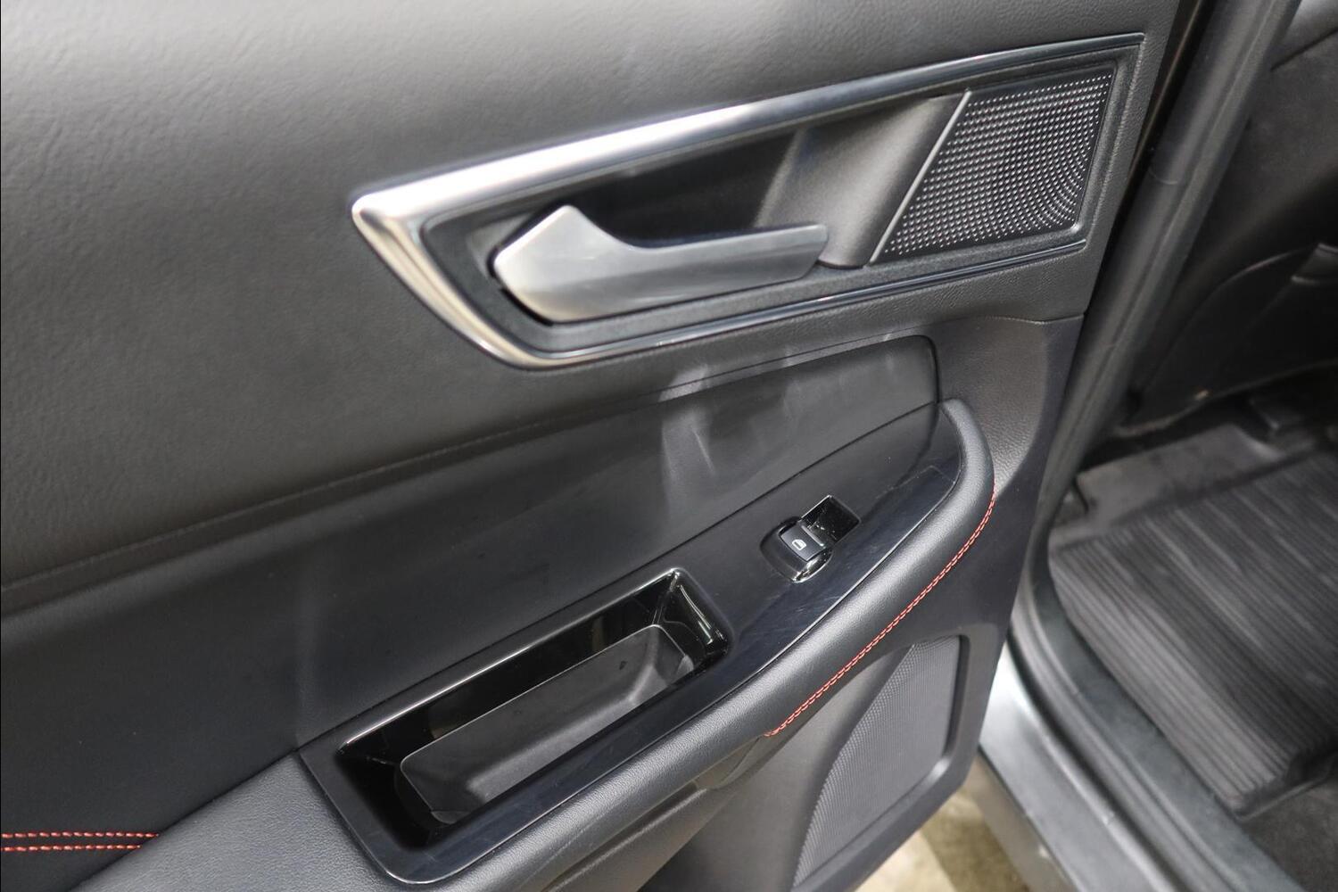 Ford Edge vaihtoauto