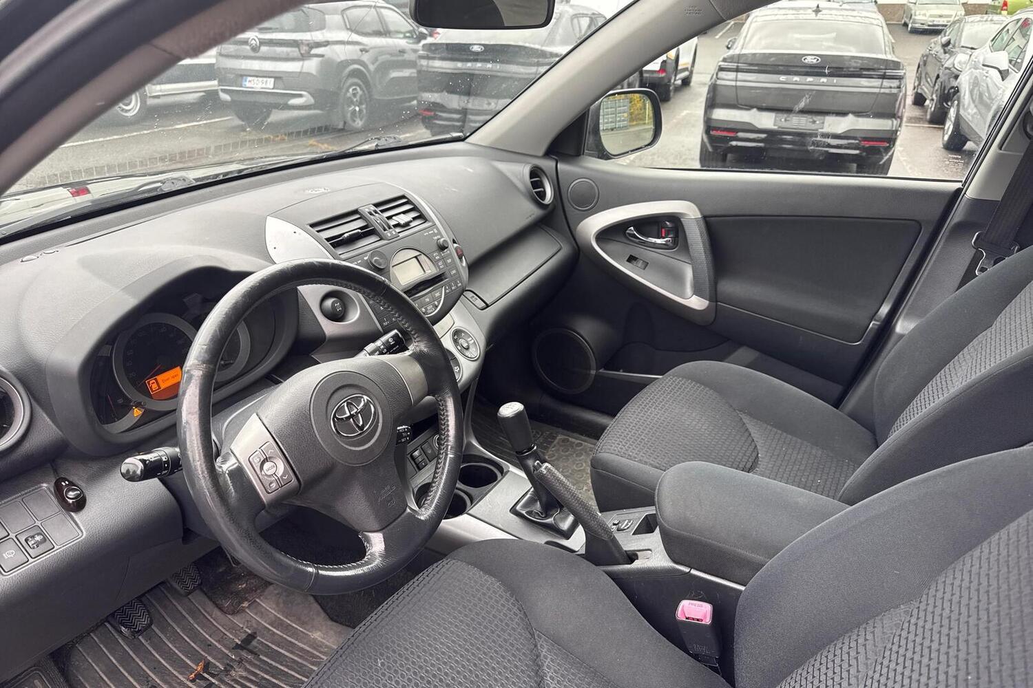 Toyota RAV4 vaihtoauto