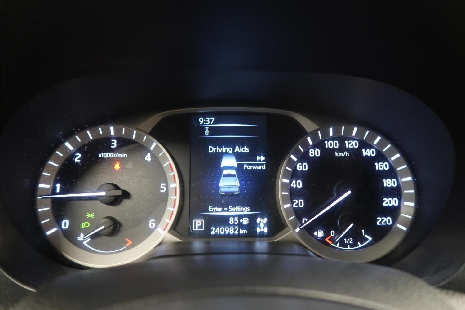 Nissan Navara vaihtoauto