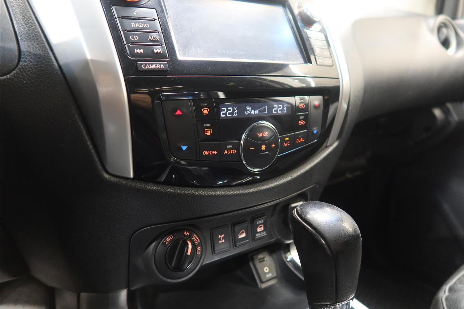 Nissan Navara vaihtoauto