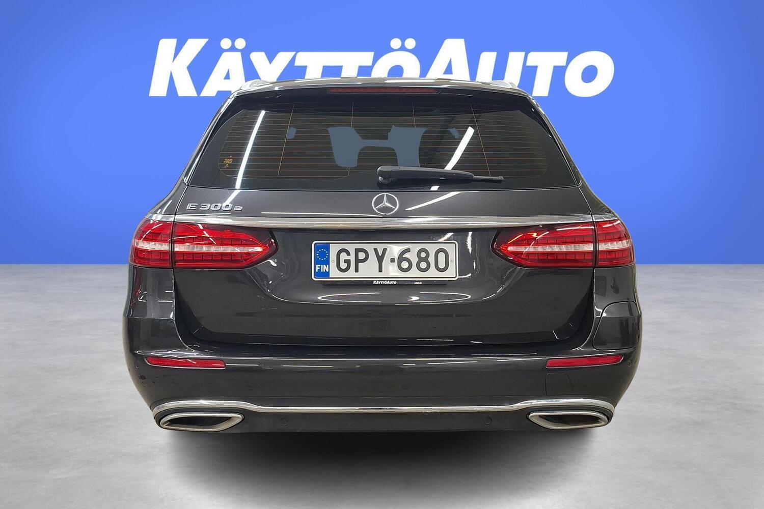 Mercedes-Benz E vaihtoauto