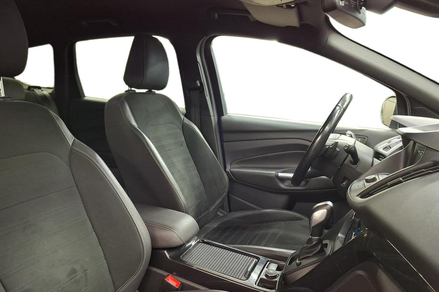 Ford Kuga vaihtoauto