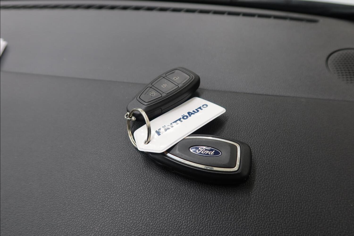 Ford Kuga vaihtoauto