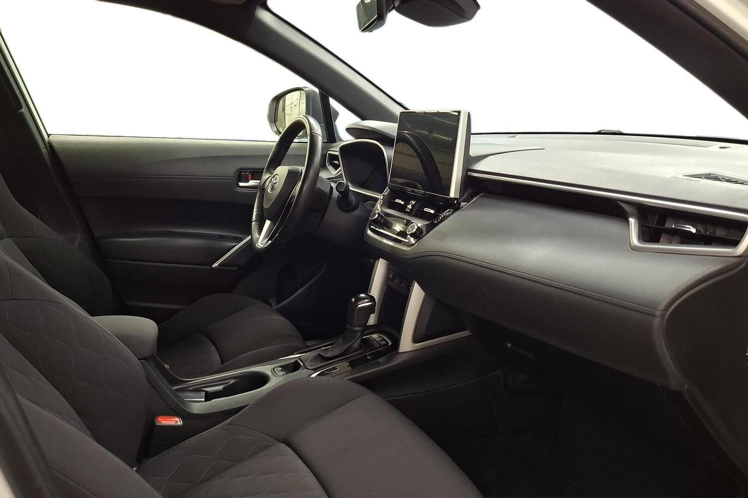 Toyota Corolla Cross vaihtoauto