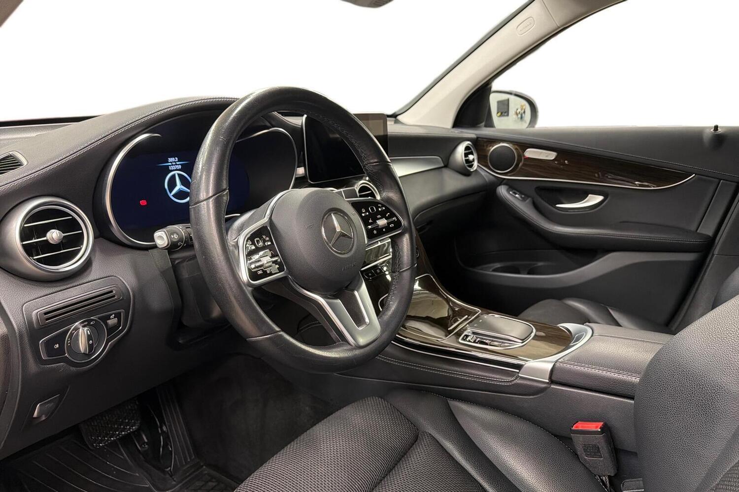 Mercedes-Benz GLC vaihtoauto