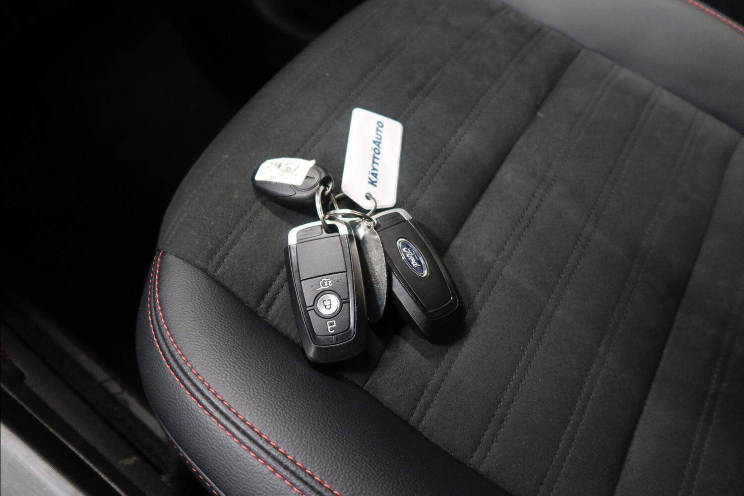 Ford Kuga vaihtoauto