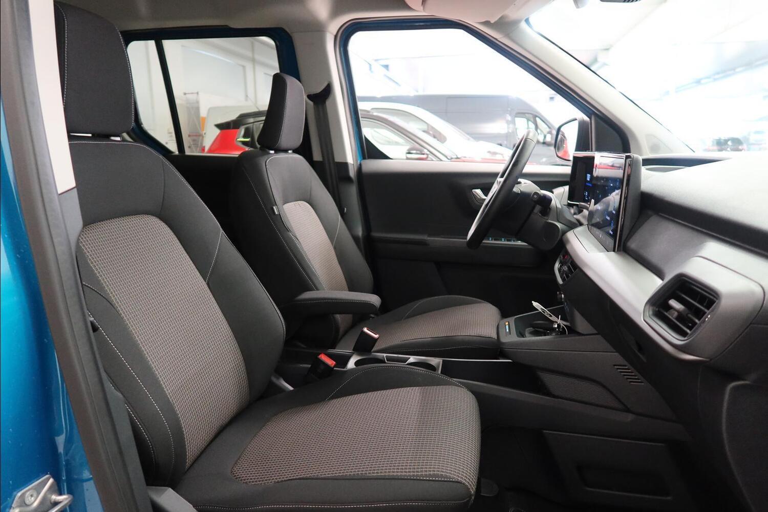 Ford Tourneo Courier vaihtoauto