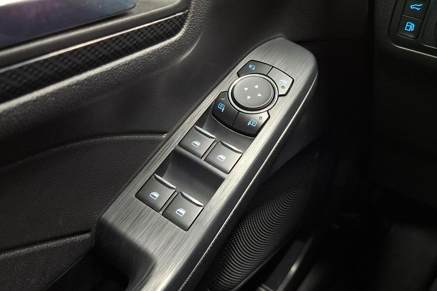 Ford Kuga vaihtoauto