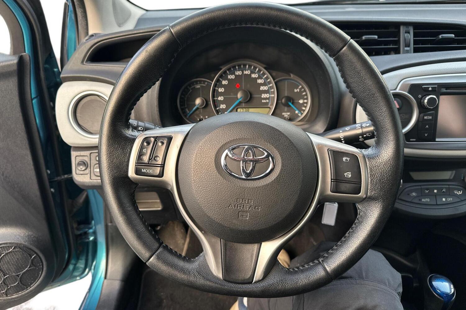 Toyota Yaris vaihtoauto
