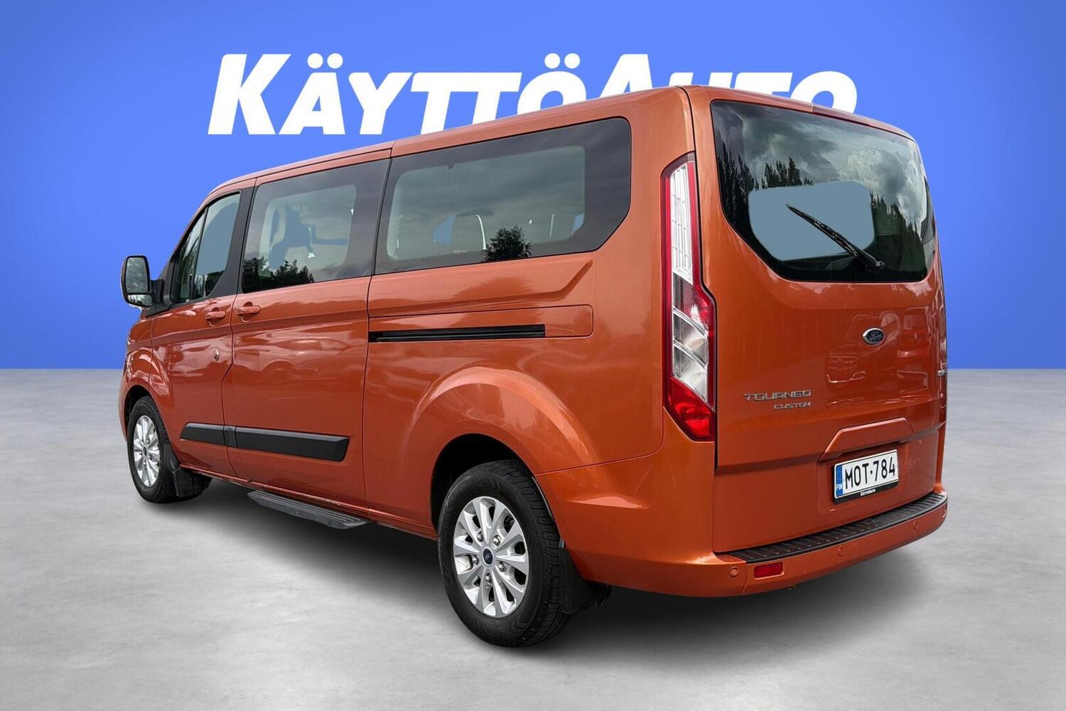 Ford Tourneo Custom vaihtoauto