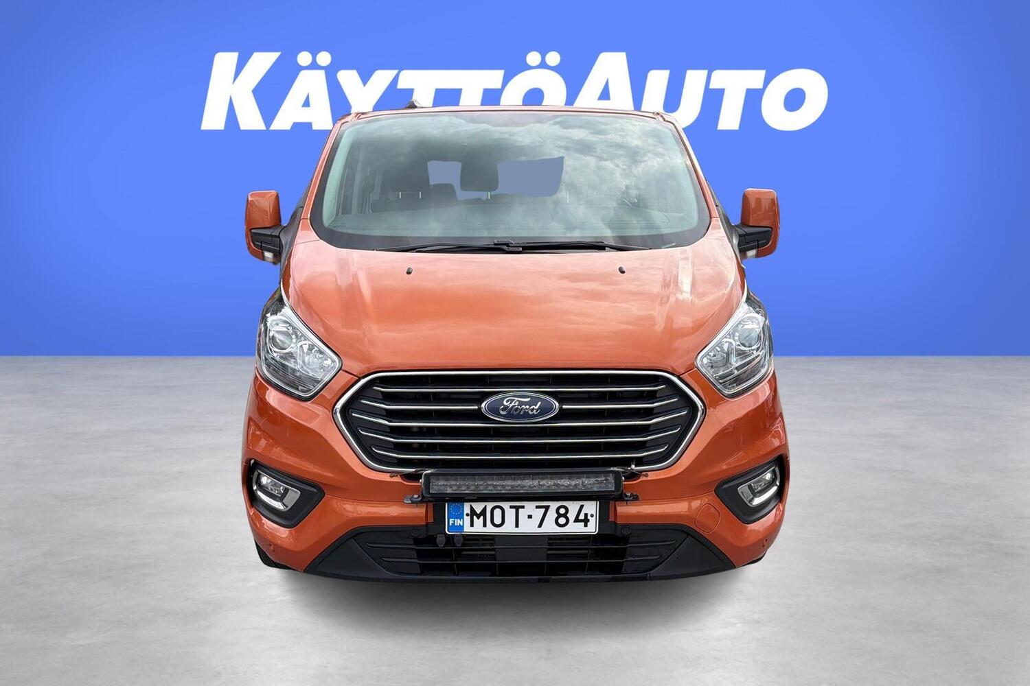 Ford Tourneo Custom vaihtoauto