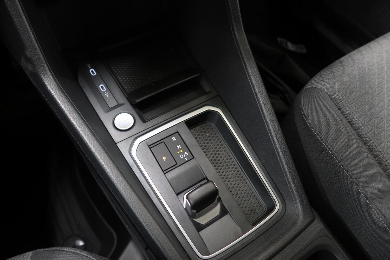 Ford Transit Connect vaihtoauto