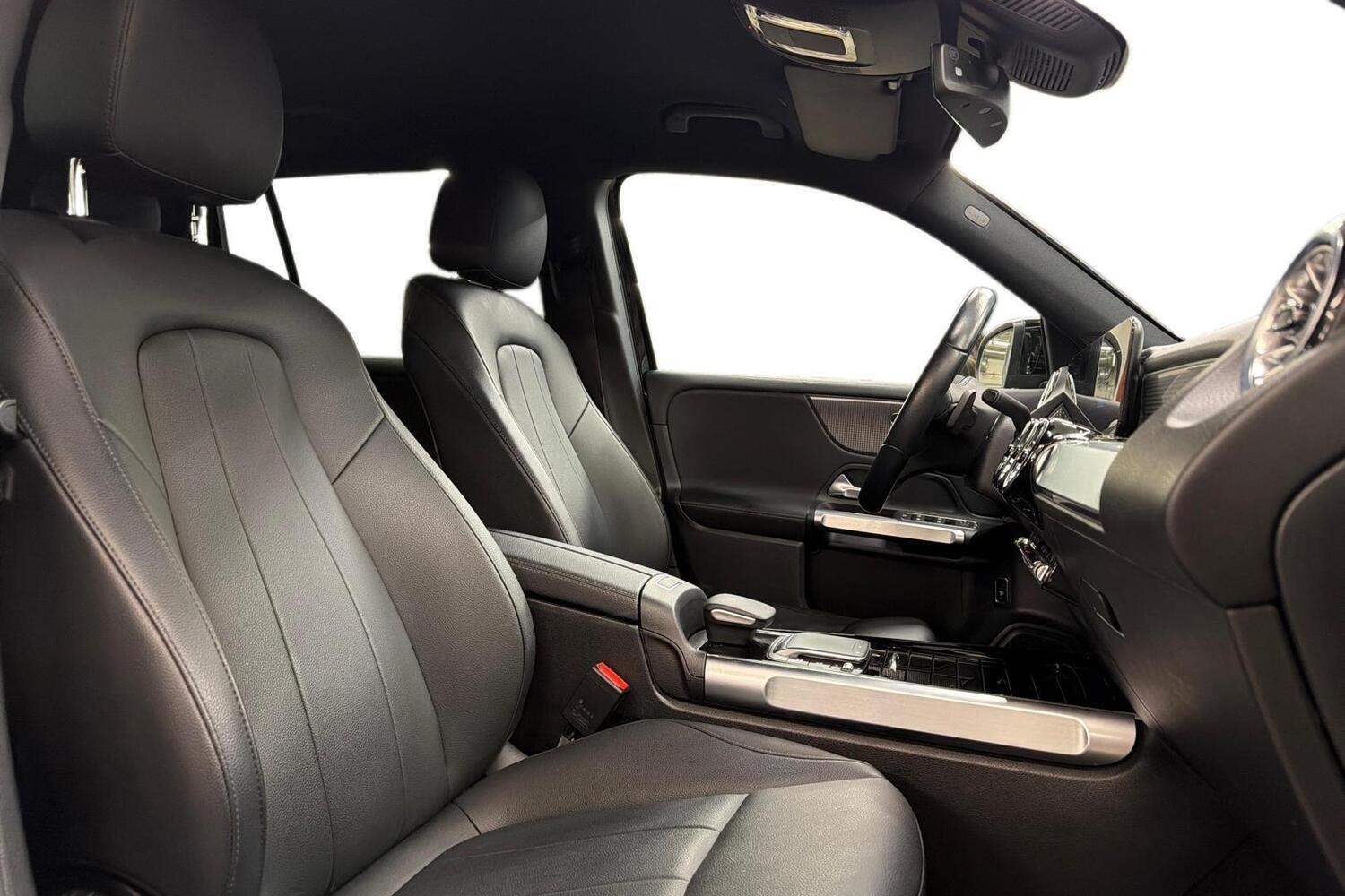 Mercedes-Benz EQB vaihtoauto