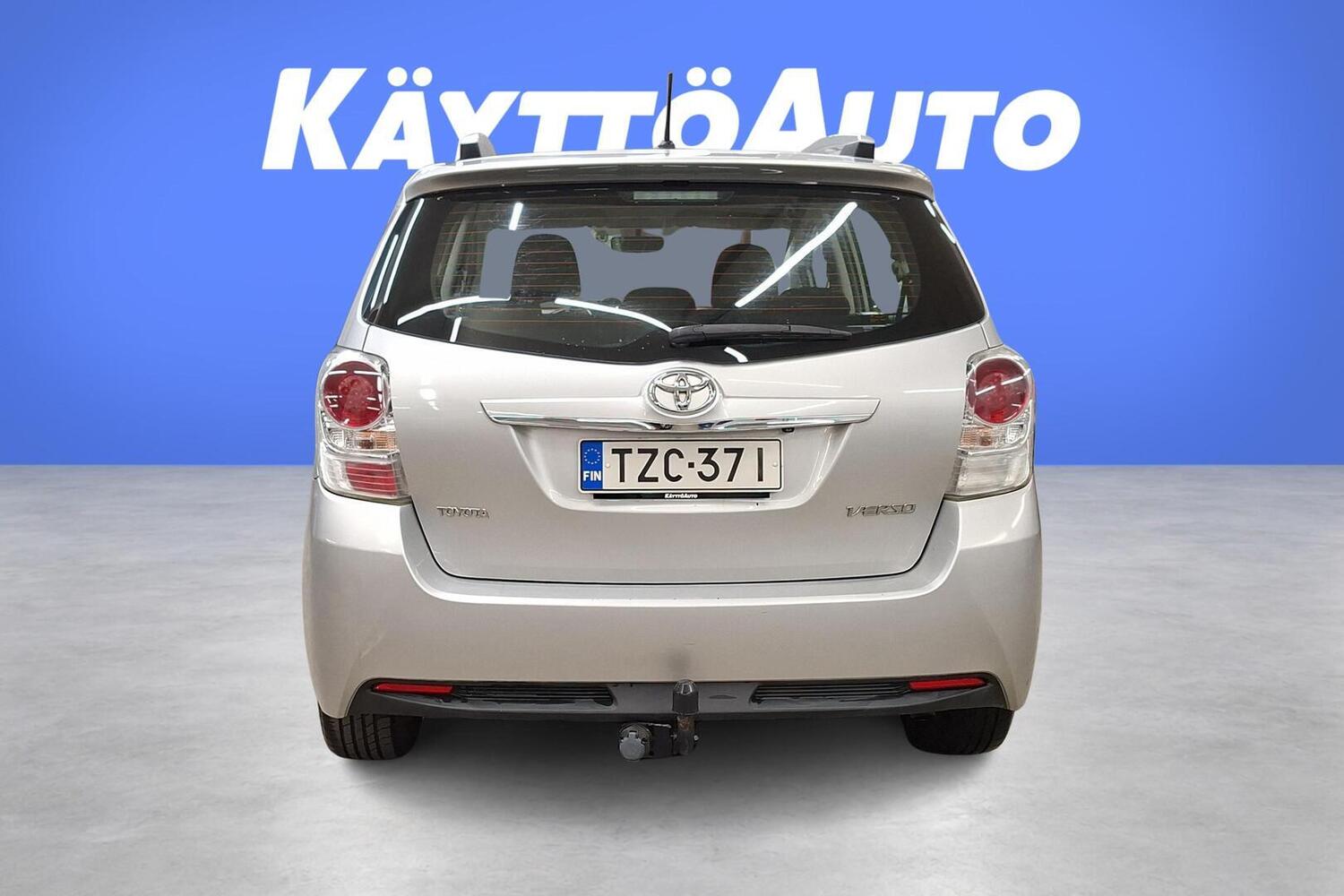 Toyota Verso vaihtoauto