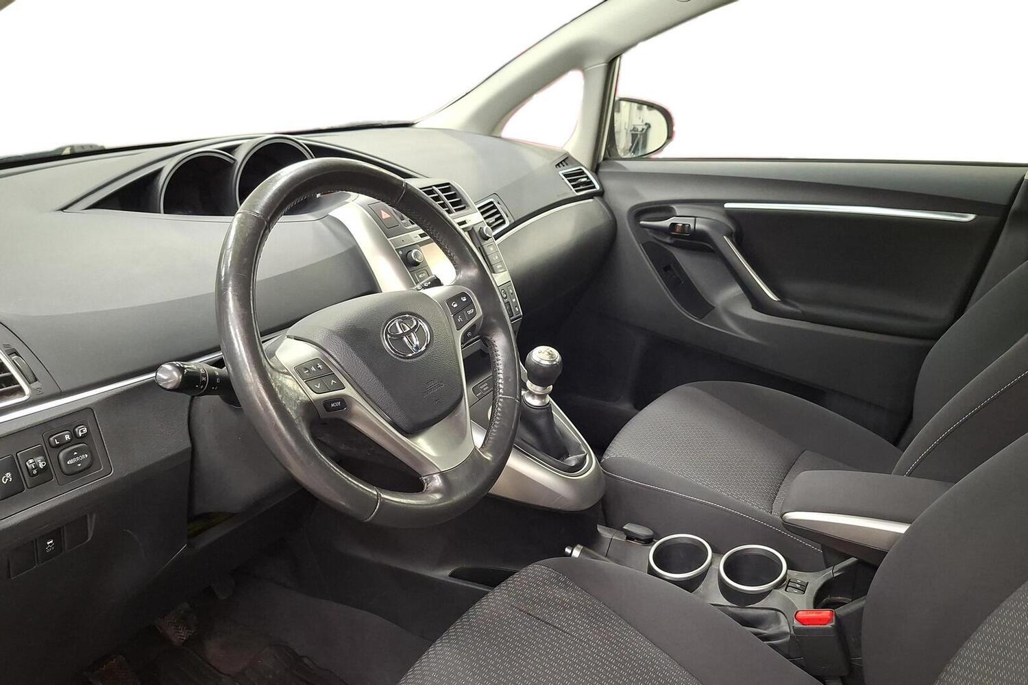 Toyota Verso vaihtoauto