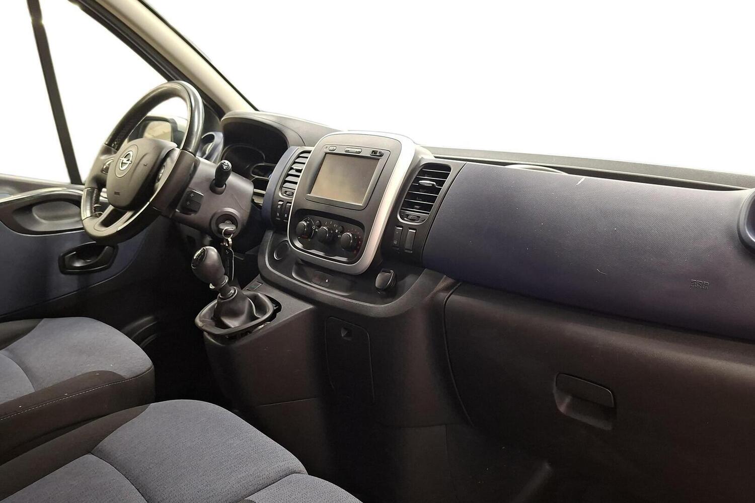 Opel Vivaro vaihtoauto