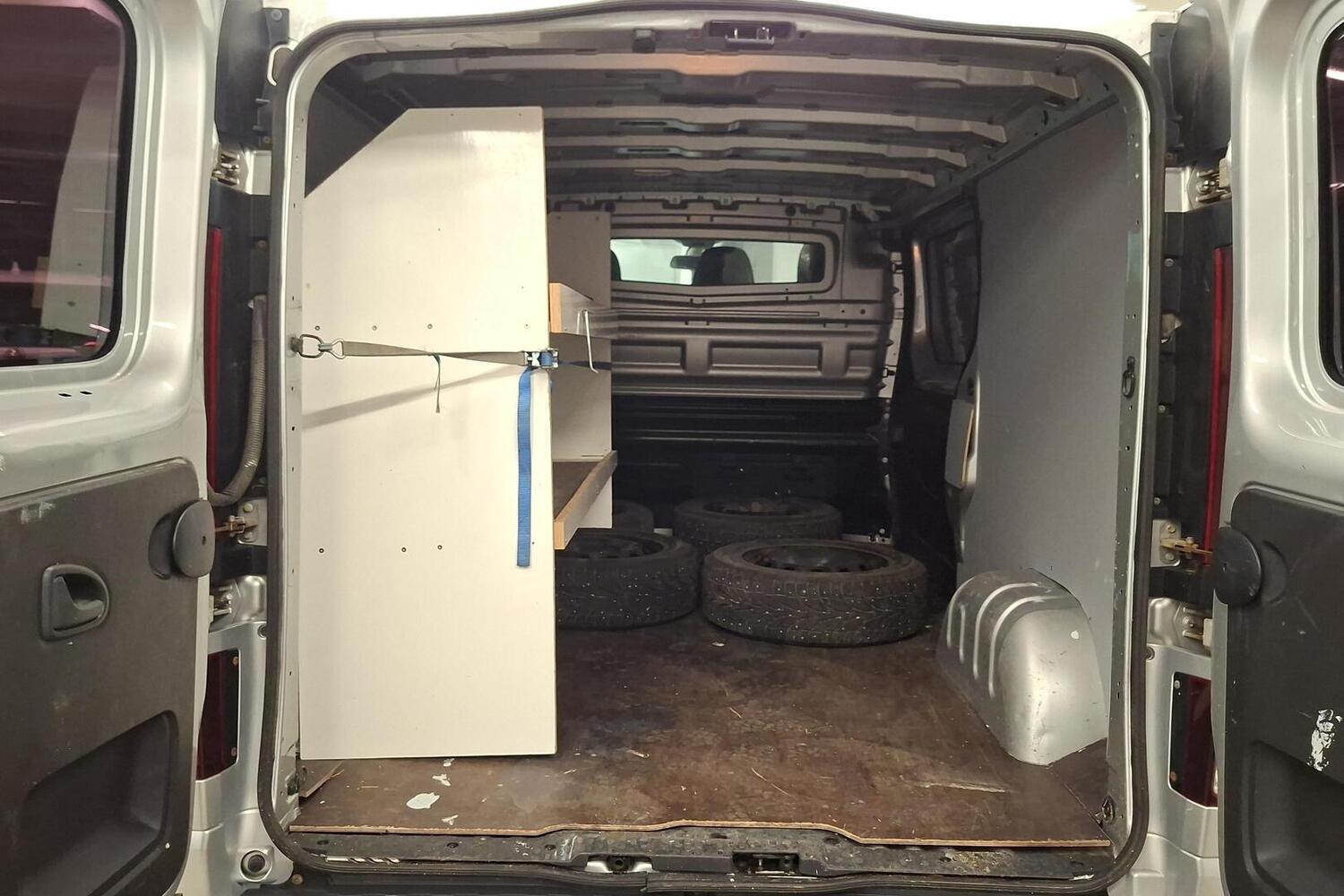 Opel Vivaro vaihtoauto