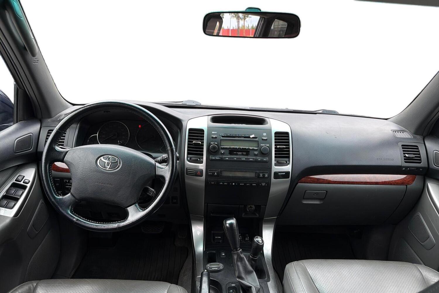 Toyota Land Cruiser vaihtoauto