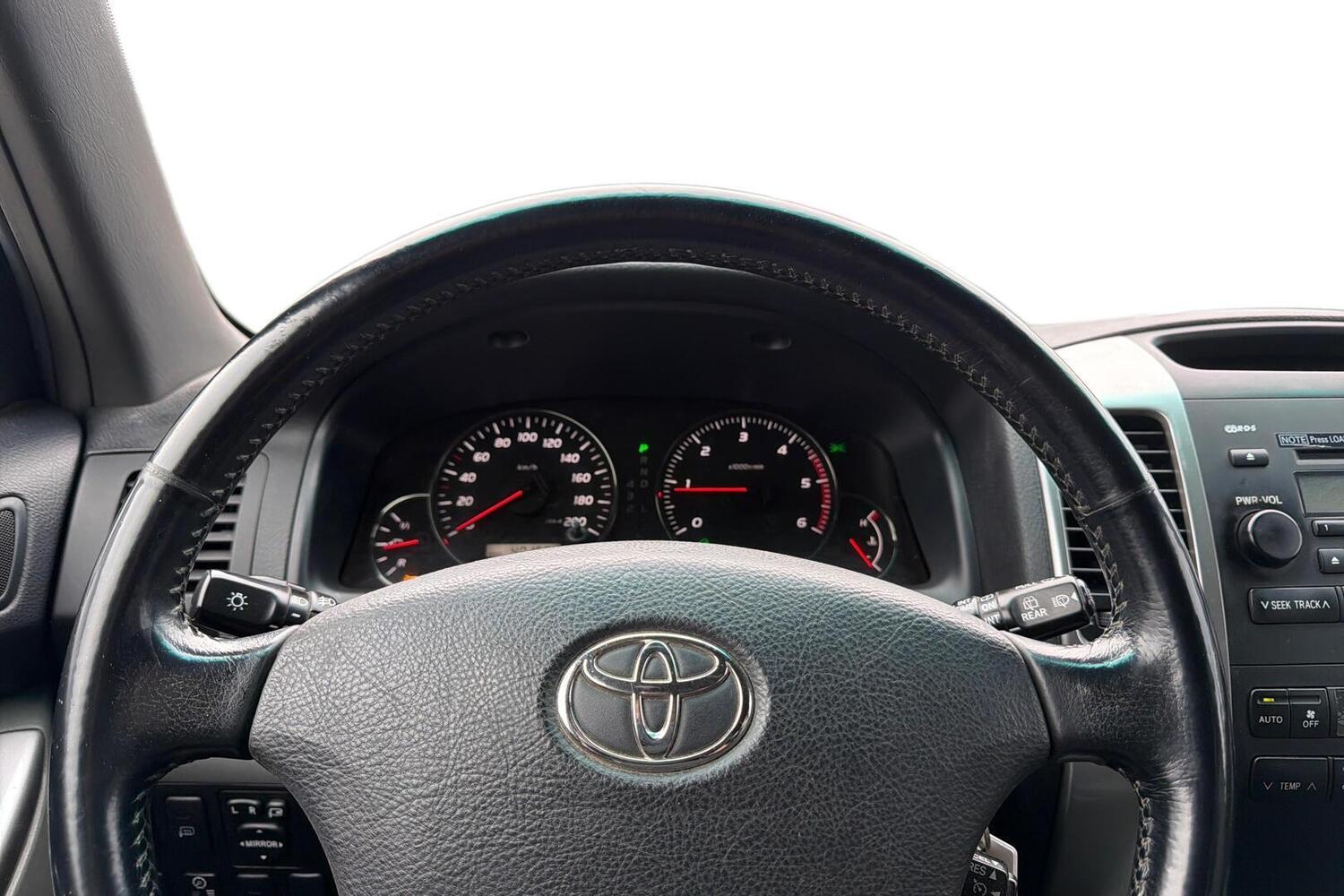 Toyota Land Cruiser vaihtoauto