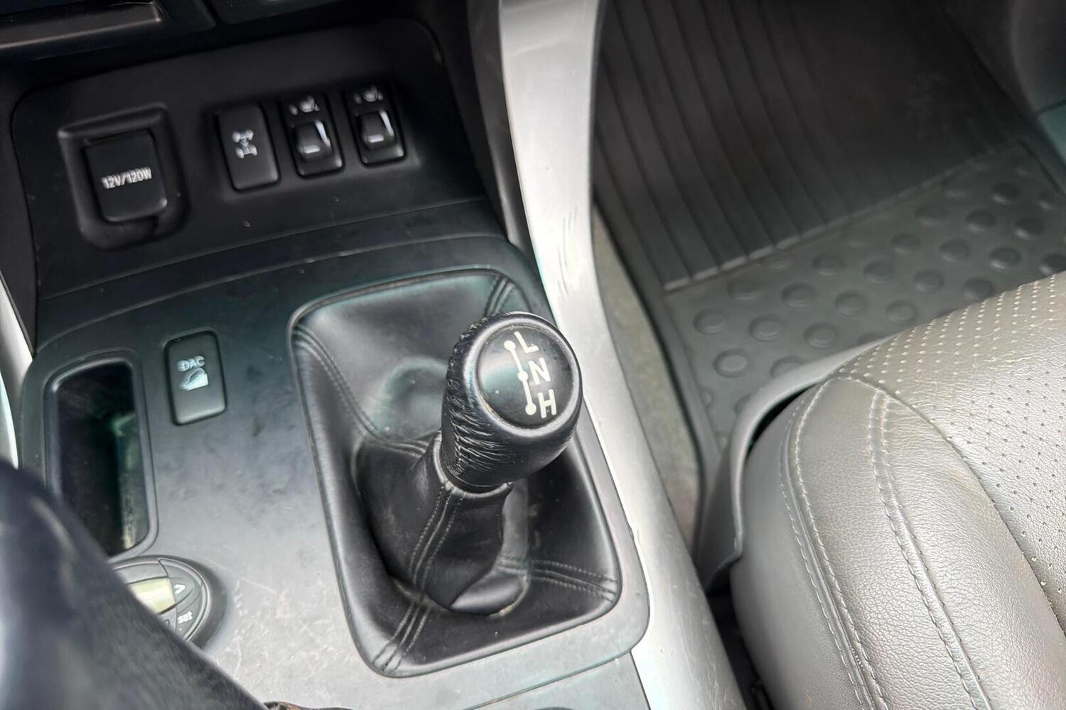 Toyota Land Cruiser vaihtoauto