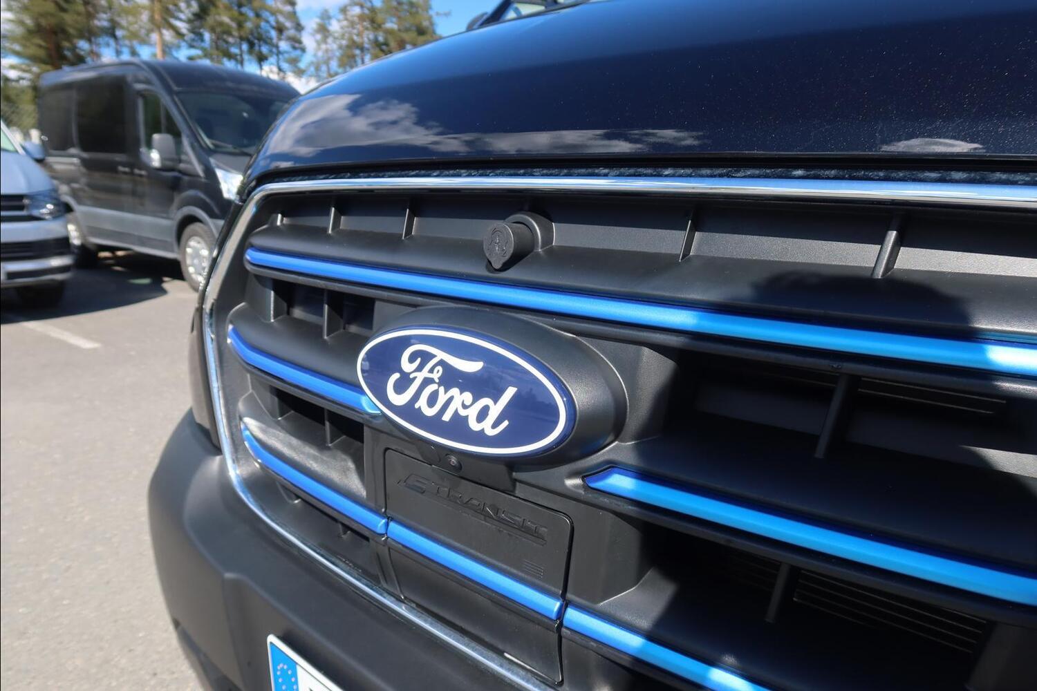 Ford Transit vaihtoauto