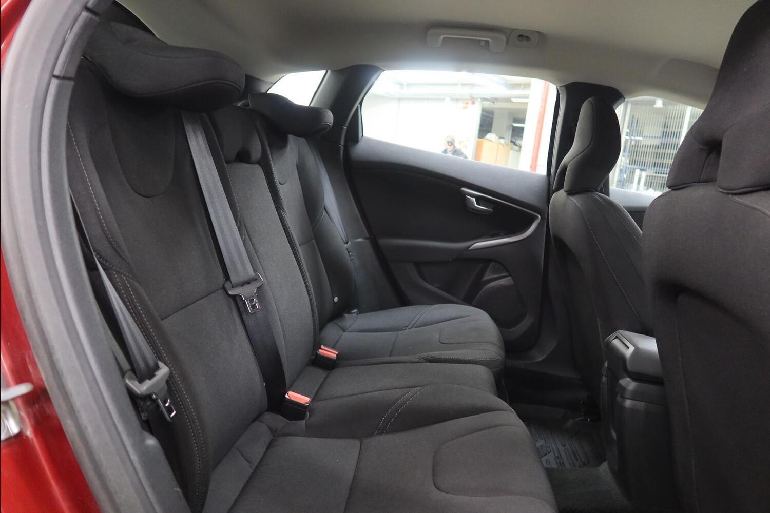 Volvo V40 Cross Country vaihtoauto