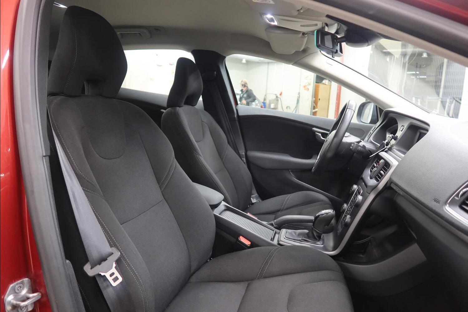 Volvo V40 Cross Country vaihtoauto