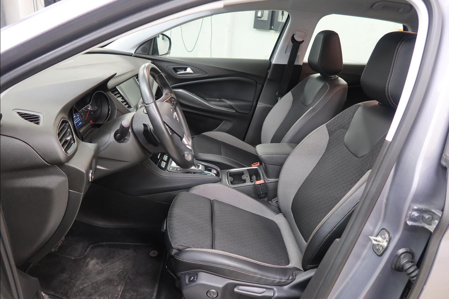 Opel Grandland X vaihtoauto