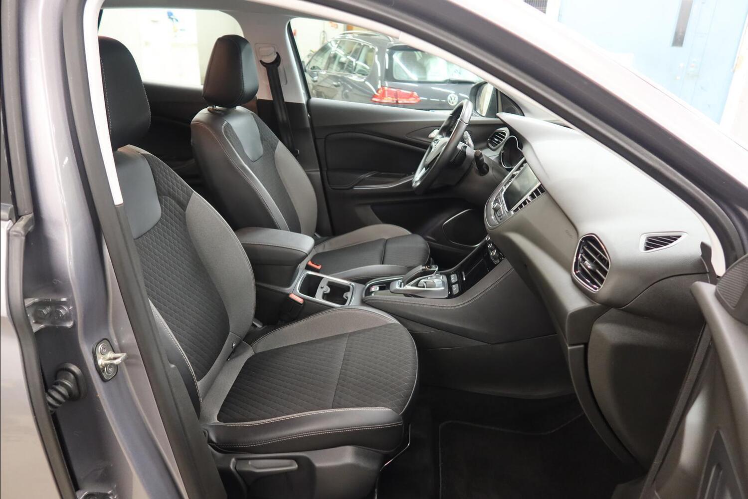 Opel Grandland X vaihtoauto