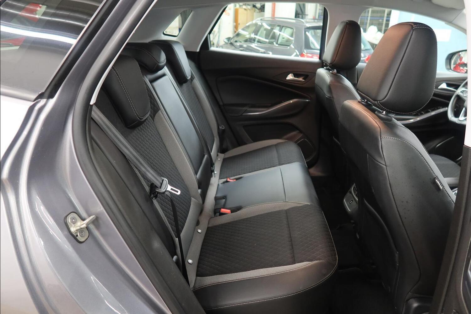 Opel Grandland X vaihtoauto