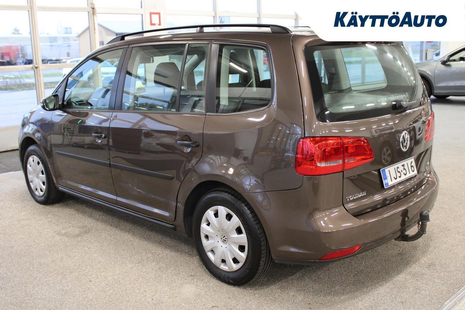 Volkswagen Touran vaihtoauto