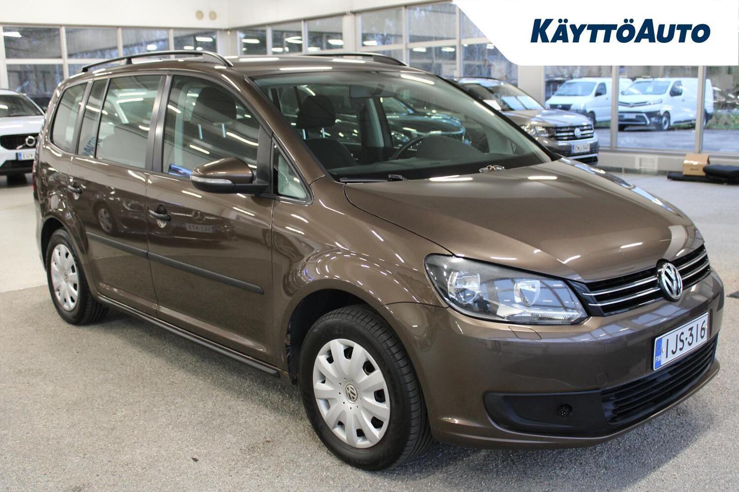 Volkswagen Touran vaihtoauto