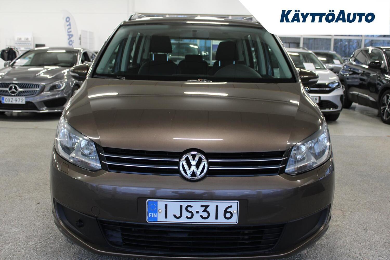 Volkswagen Touran vaihtoauto