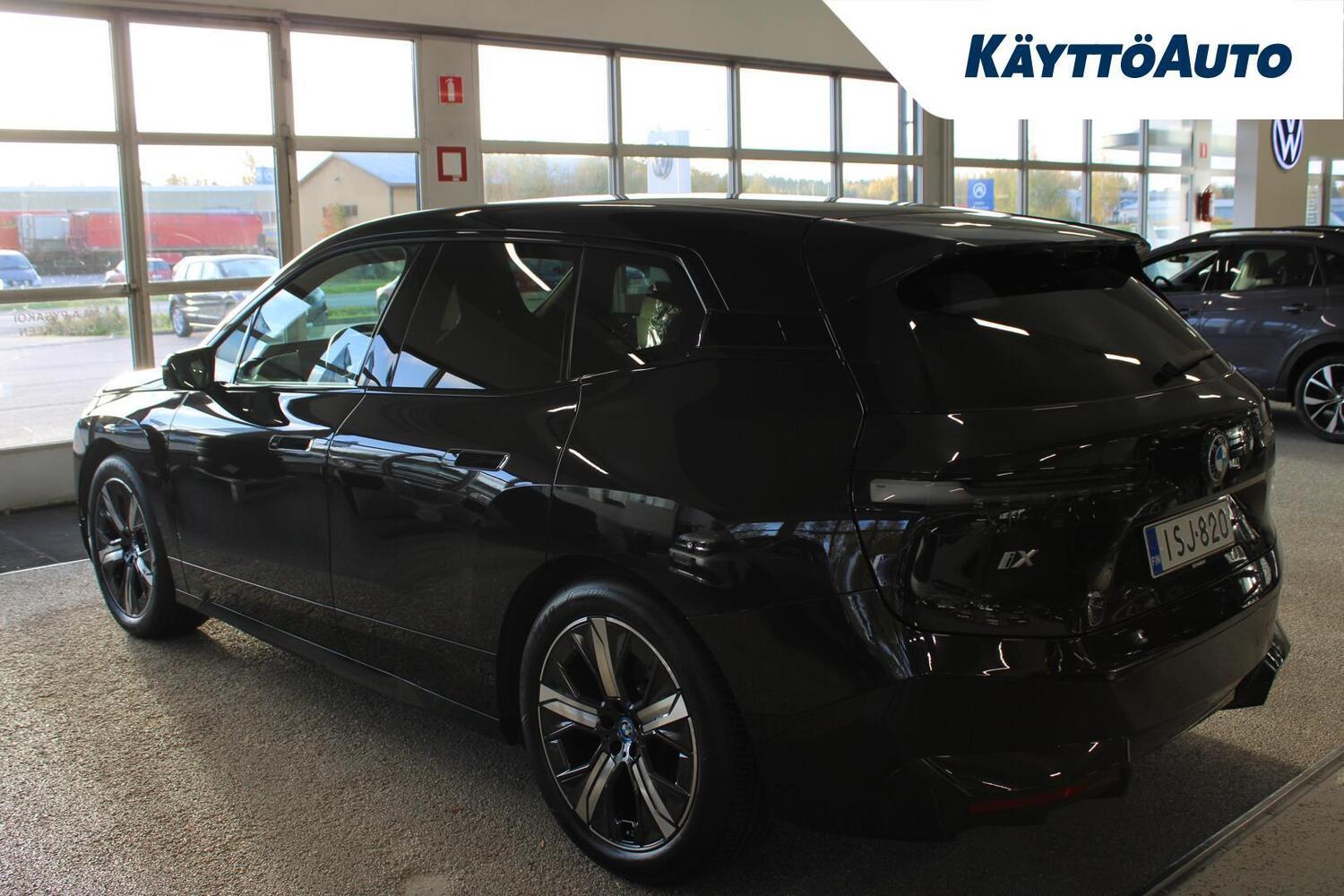 BMW iX vaihtoauto