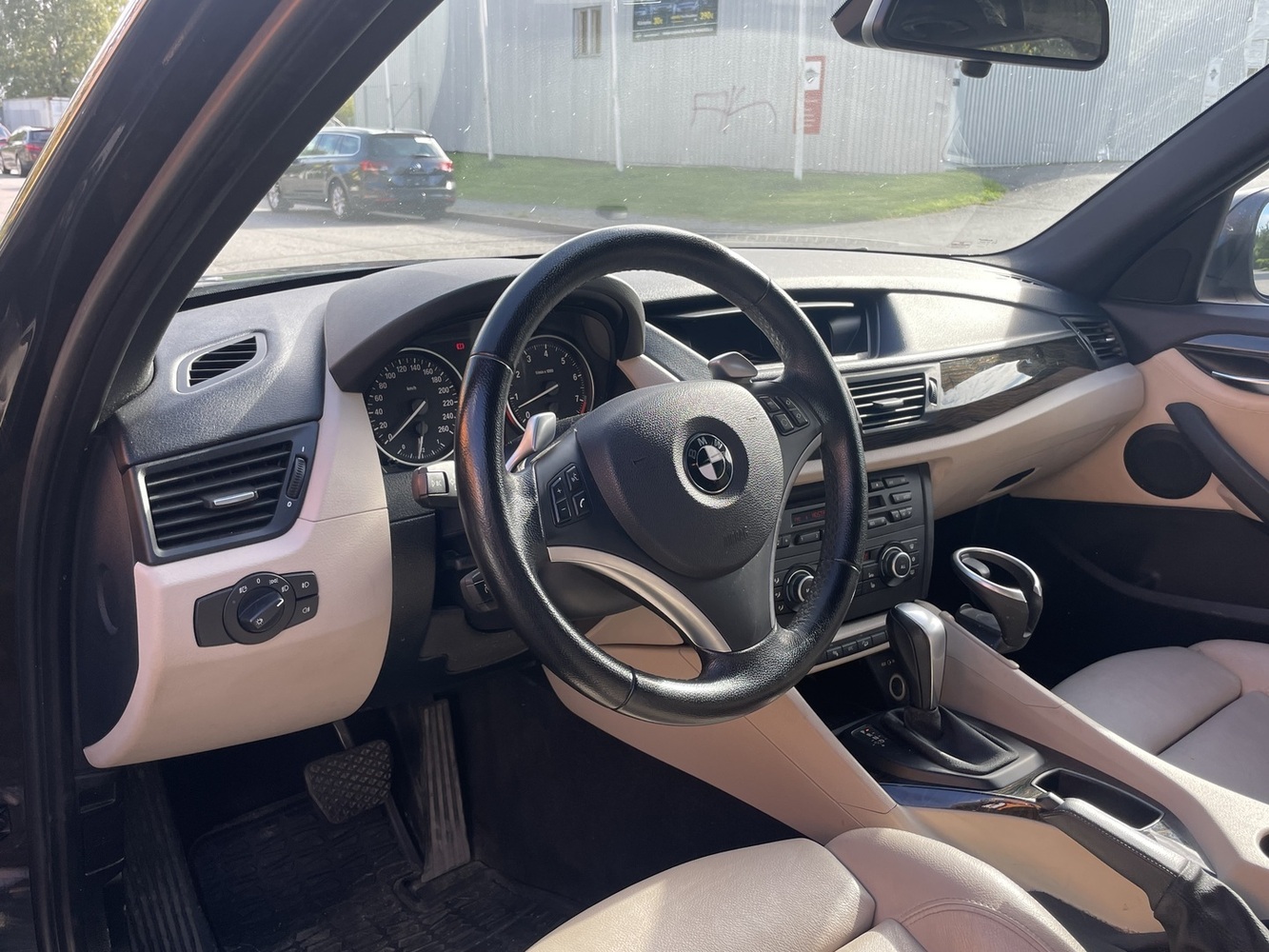 BMW X1 vaihtoauto
