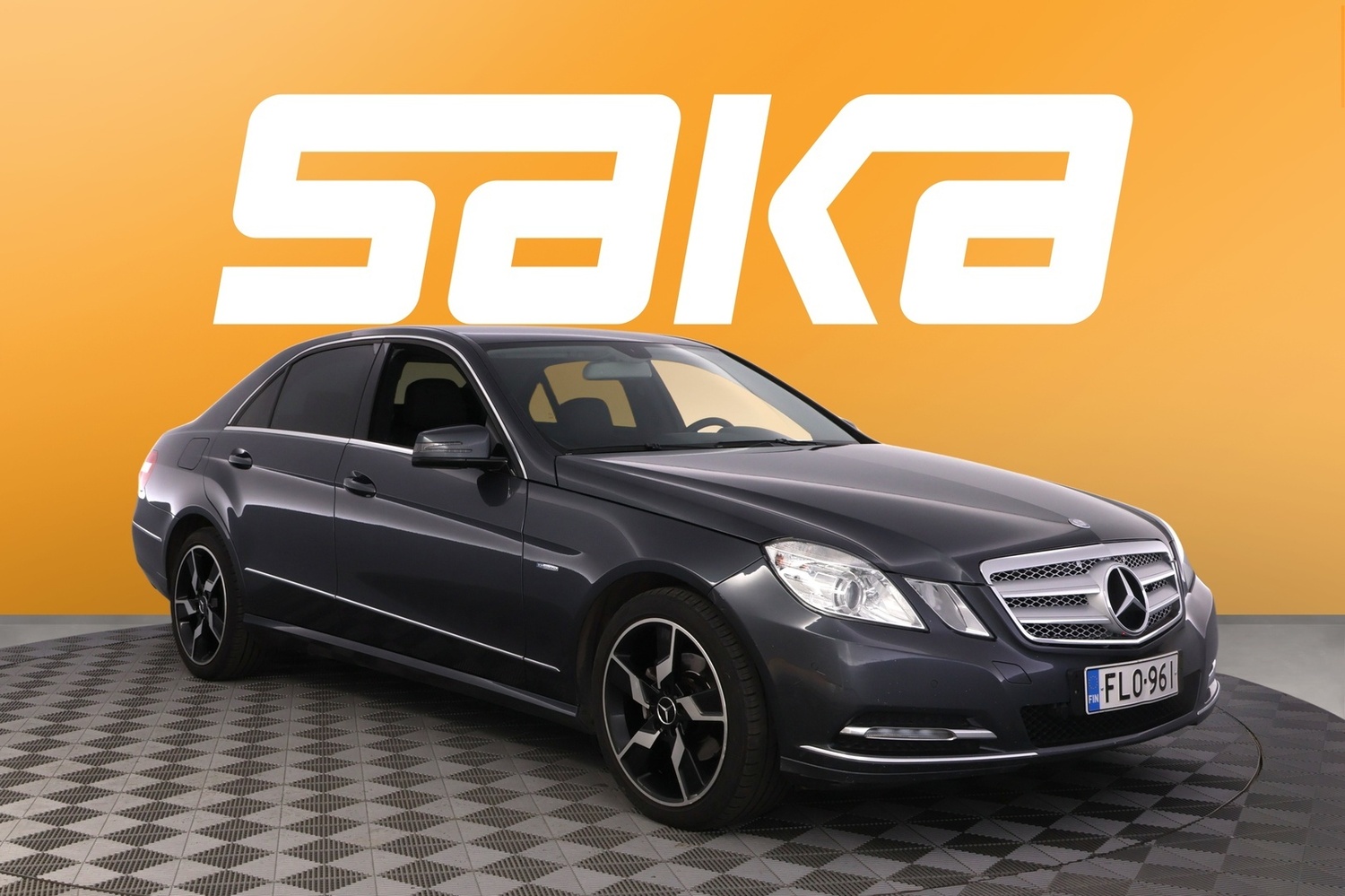 Mercedes-Benz E vaihtoauto